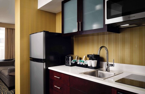 Streeterville Hotel | Homewood Suites by Hilton Chicago Downtown/Magnificent Mile