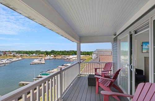 Ottawa House | Hook, Wine, & Sinker