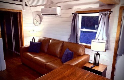 Burbank Ski Chalet | Hope's Hideaway