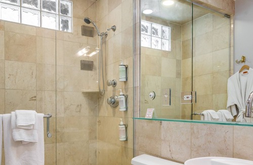 East Village Apartment | Hotel Quality Meets Local Living 3rd Floor (4 Premium Bedrooms)