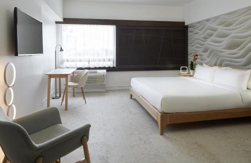 The Triangle Hotel | Hotel Ruby Foo's