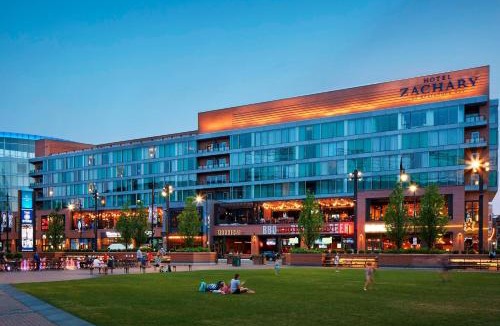 Wrigleyville Hotel | Hotel Zachary, Chicago, a Tribute Portfolio Hotel