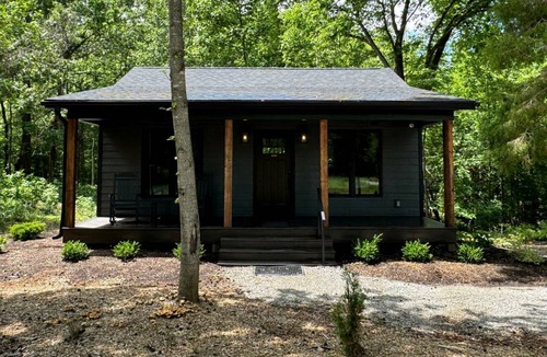 Carbondale House | House ∙ 1 bedroom ∙ 4 guests