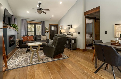 Carbondale House | House ∙ 1 bedroom ∙ 4 guests