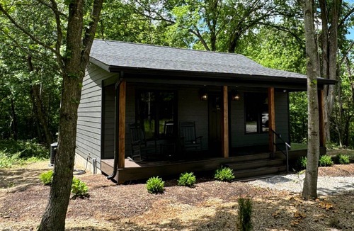 Carbondale House | House ∙ 1 bedroom ∙ 4 guests