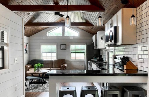 Marion House | House ∙ 6 bedrooms ∙ 13 guests