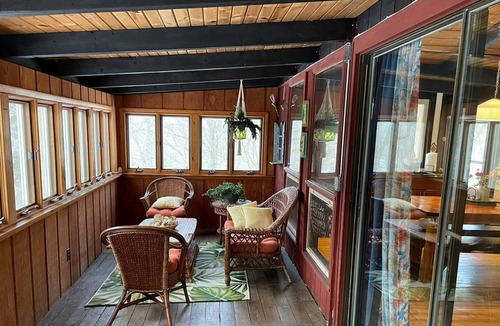 Putnam Cabin | House on the hill