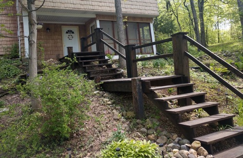 Putnam Cabin | House on the hill