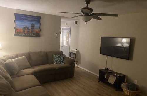 Scheller House | House rental near Rend Lake Jefferson county.
