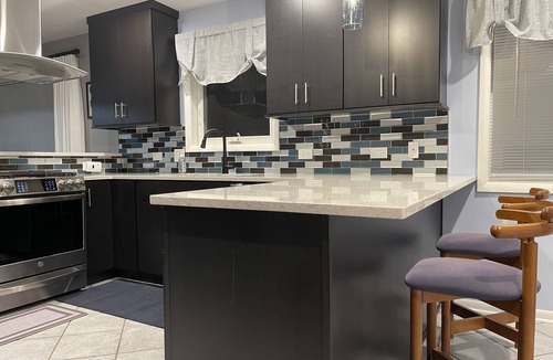 Itasca House | House-tel in Chicago-burb: 3 bedrooms and 2 full baths
