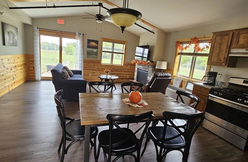 Orange Prairie Cottage | Hubble Legacy Cabin 1