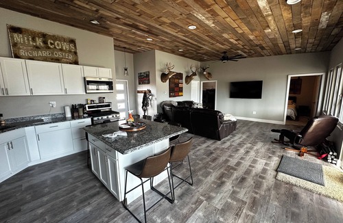 Loogootee Cabin | Hunter's Heaven overlooking private lake on 30 acres.