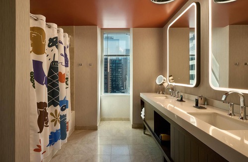 Streeterville Hotel | Hyatt Centric Chicago Magnificent Mile