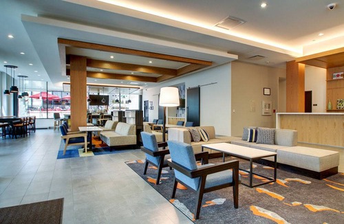 Evanston Hotel | Hyatt House Chicago/Evanston