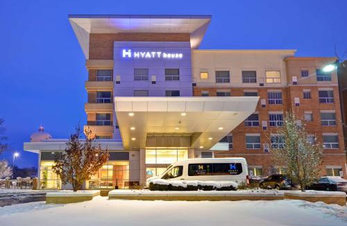 Warrenville Hotel | Hyatt House Naperville/Warrenville