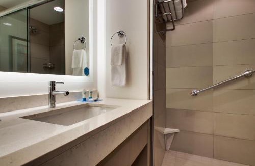 Oak Brook Hotel | Hyatt House Oak Brook
