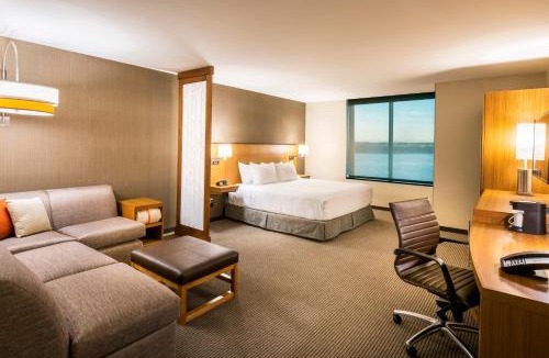 East Moline Hotel | Hyatt Place East Moline/Quad Cities