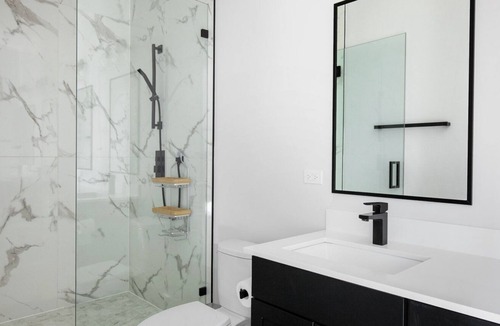 Bucktown Apartment | Ideal Bucktown 2BR w/ private outdoor area, nr I-90, by Blueground
