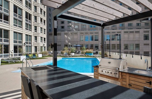 Rush and Division Apartment | Ideal River North 1BR w/pool, gym, nr. L & Magnificent Mile