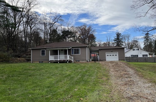 Rector House | Ideal spot for fall adventures - 10 min. from Ligonier. Pets welcome.