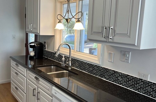 Goreville House | Incredible Lake house with Amazing Water Views, 2 Bay Dock and Game Room!
