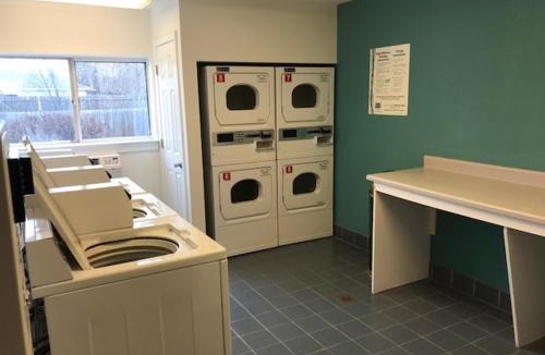 Villa Park Hotel | InTown Suites Extended Stay Chicago IL - Oakbrook