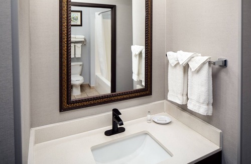 Galena Hotel | Irish Cottage Inn & Suites