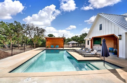 Wimberley Cottage | Jackrabbit: Pool + Fireplace | 5 Min to Square