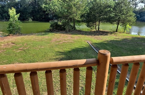 Oglesby Cabin | Jacuzzis & Family Kitchen & Entertainment Area