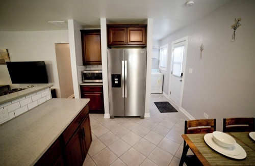 Burbank House | Just Updated! Charming 3-bedroom 25 Minutes from Downtown Chicago!