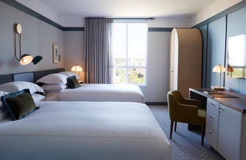 Bloor-Yorkville Hotel | Kimpton Saint George Hotel by IHG