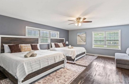Antioch House | King beds, Free Wi-Fi, Gas Grill Cozy Antioch home