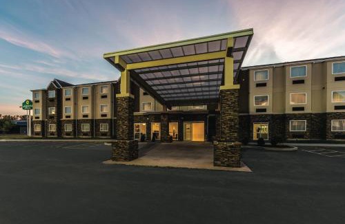 Collinsville Hotel | La Quinta by Wyndham Collinsville - St. Louis