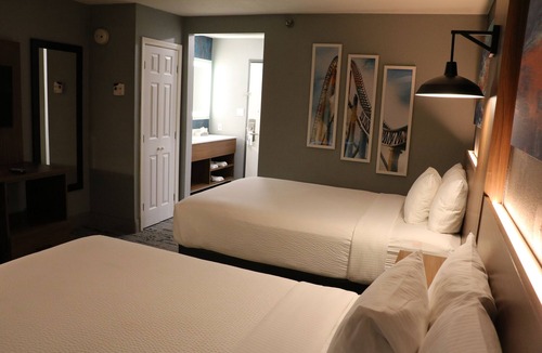 Gurnee Hotel | La Quinta Inn & Suites by Wyndham Chicago Gurnee
