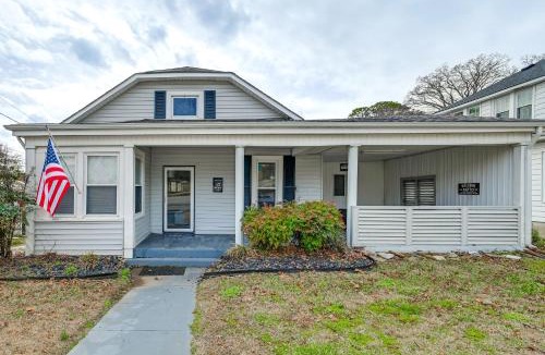 Burnside House | Lake Days & Fireside Nights! Updated Burnside Home