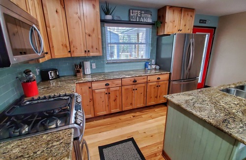 Effingham House | Lake Sara Dream