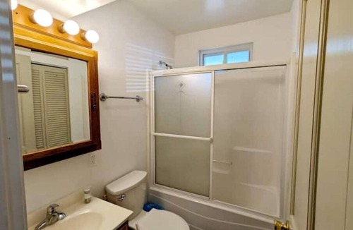Solon Mills House | Lakefront Comfy 1BR Cabin @ The Lake-Heim by Chain-O-Lakes