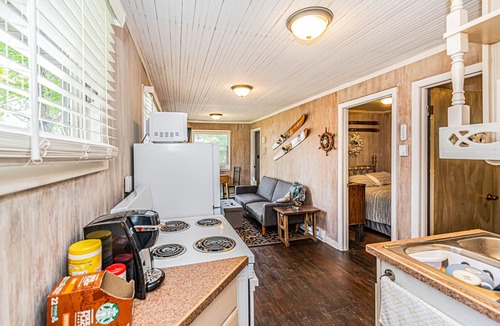 Fox Lake Cottage | Lakefront Cottage with Gorgeous Sunsets