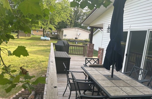 Marion House | Lakefront living on Lake of Egypt