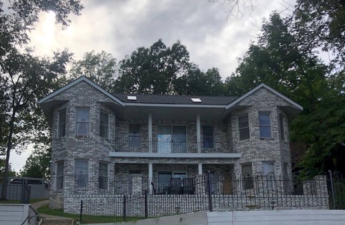 Goreville House | Lakefront property with dock