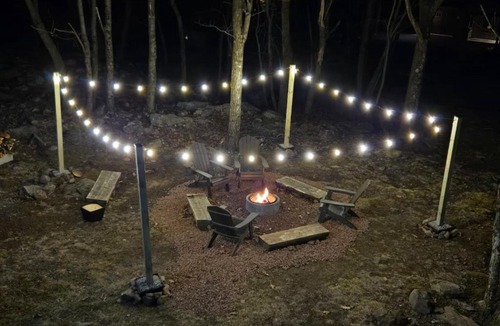 Lake Harmony Estates House | Lakeview Escape with Hot Tub, lake, & Ski