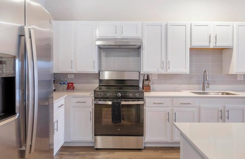 Willow Springs Apartment | Landing | Amazing 1BD, Gym, Pool