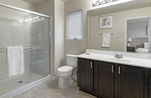 North Aurora Apartment | Landing at Randall Highlands - 3 Bedrooms in West Aurora