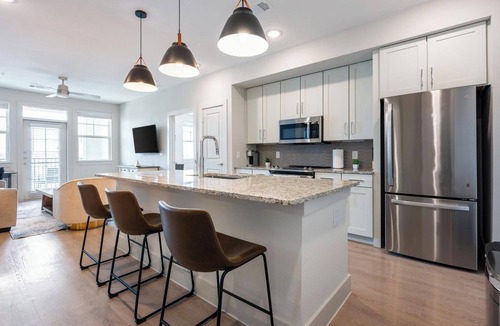 San Marcos Apartment | Landing | Beautiful 2BD, Pool, Yoga Studio