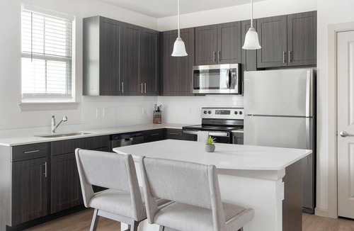 Pflugerville Apartment | Landing | Beautiful 1BD, Gym, Clubhouse