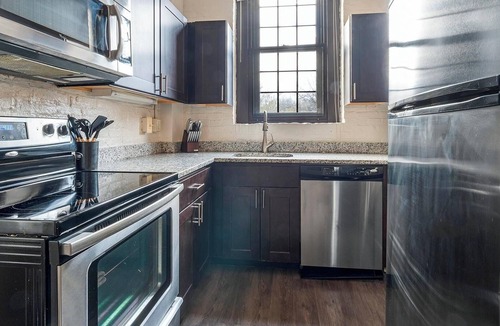 Downtown Baltimore Apartment | Landing | Chic 1BD, Gym, Courtyard