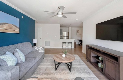 Murfreesboro Apartment | Landing | Chic 2BD, Clubhouse, Courtyard