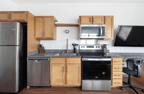 Five Points South Apartment | Landing | Modern Studio, Pool, Yoga Studio