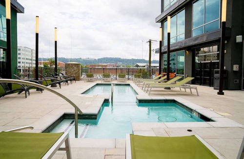 Five Points South Apartment | Landing | Modern Studio, Pool, Yoga Studio