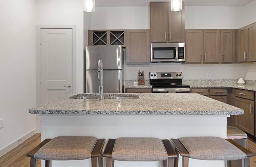 Buda Apartment | Landing | Stunning 1BD, Game Room, Gym